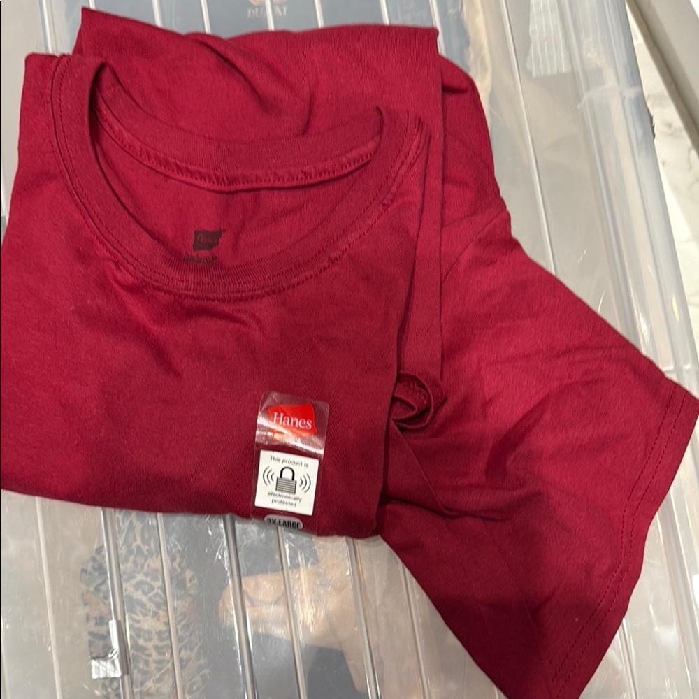 Hanes Men's Red T-Shirt